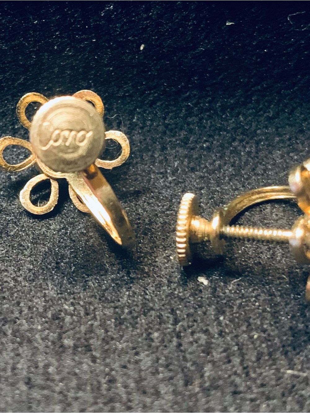 Vintage Trio Earrings 1950 includes Coro Screwback Earrings Green, Pink & Blue - Picture 4 of 8